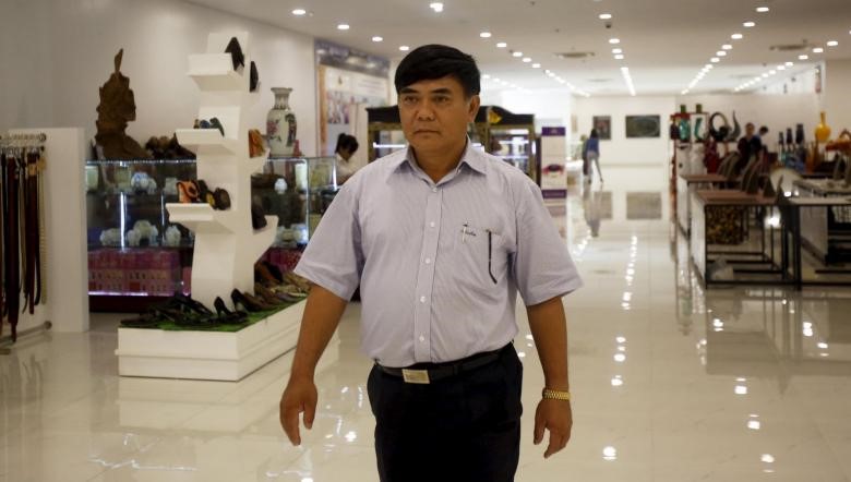 Báo Anh viết về tham vọng cứu thị trường Việt Nam của ông “Đường Bia” Báo Anh viết về tham vọng cứu thị trường Việt Nam của ông “Đường Bia”